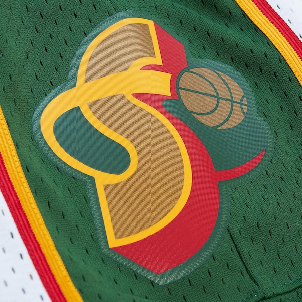 Seattle SuperSonics White 1995-96 Swingman Shorts 4 Seattle SuperSonics White 1995-96 Swingman Shorts