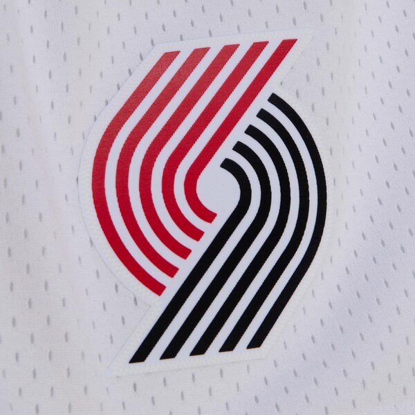 Portland Trail Blazers 1996-97 White Swingman Shorts 4 Portland Trail Blazers 1996-97 White Swingman Shorts