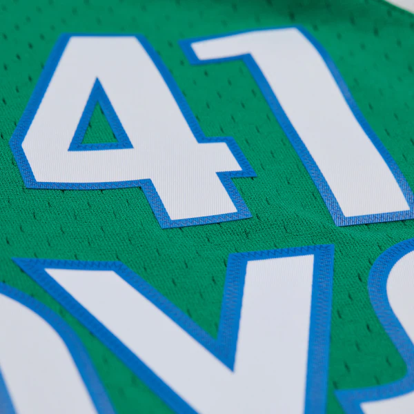 Dirk Nowitzki Dallas Mavericks 2004-05 Green Swingman Jersey 6 Dirk Nowitzki Dallas Mavericks 2004-05 Green Swingman Jersey