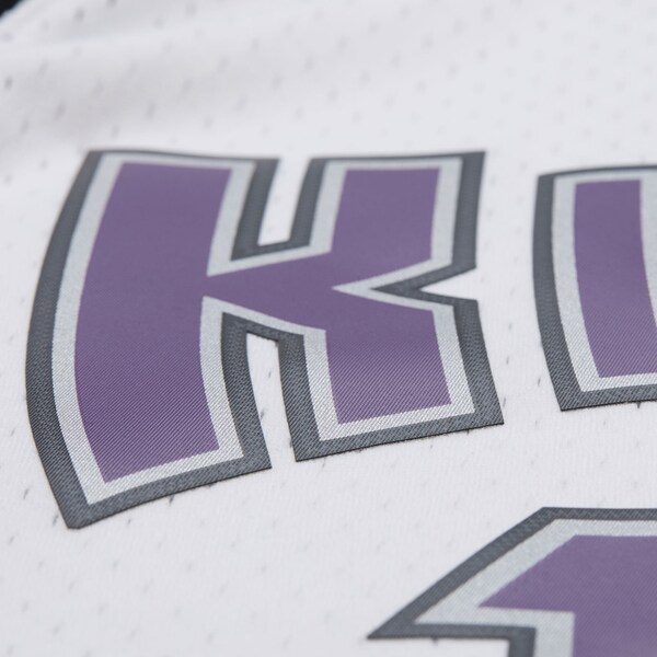 Mike Bibby Sacramento Kings 2001-02 White Swingman Jersey