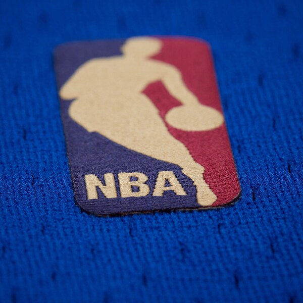 New York Knicks 2005-06 Blue Swingman Shorts