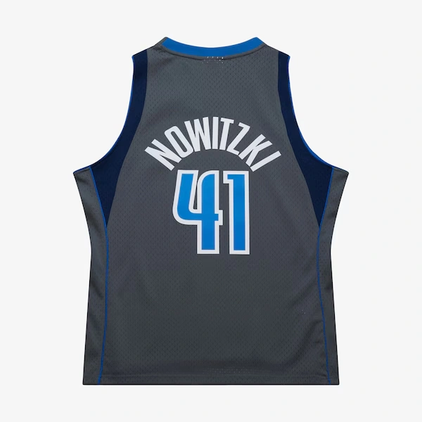 Dirk Nowitzki Dallas Mavericks 2003-04 Gray Swingman Jersey 3 Dirk Nowitzki Dallas Mavericks 2003-04 Gray Swingman Jersey