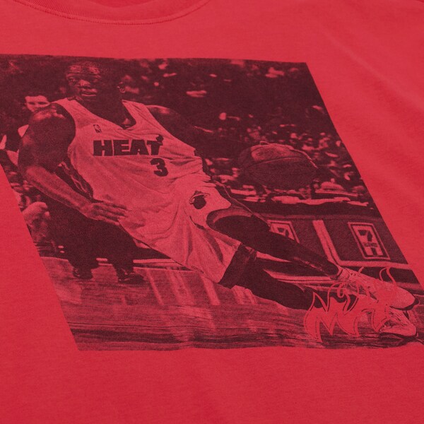 Dwyane Wade Miami Heat Scarlet Hardwood Classics Downtown Vintage T-Shirt 4 Dwyane Wade Miami Heat Scarlet Hardwood Classics Downtown Vintage T-Shirt