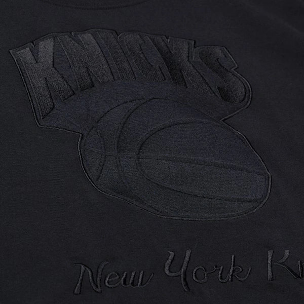 Women's New York Knicks Black Phantom Cropped T-Shirt