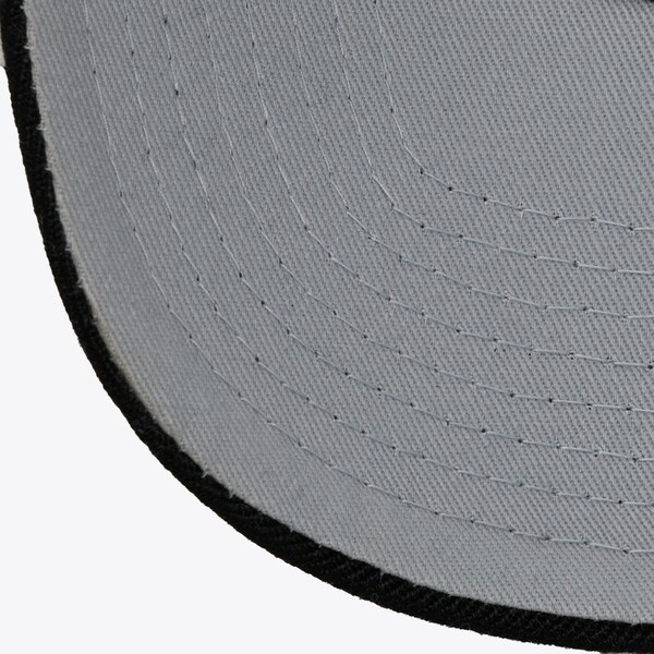 Oakland Raiders Heather Gray Tailsweep Pro Pinch Snapback Hat