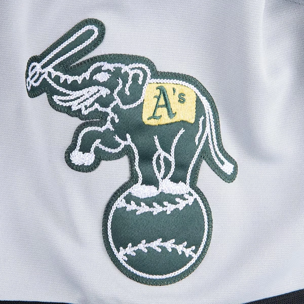 Mark McGwire Athletics Gray Oakland 1989 Authentic Jersey 7 Mark McGwire Athletics Gray Oakland 1989 Authentic Jersey