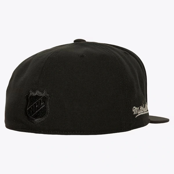 Los Angeles Kings Black Side Patch Fitted Hat