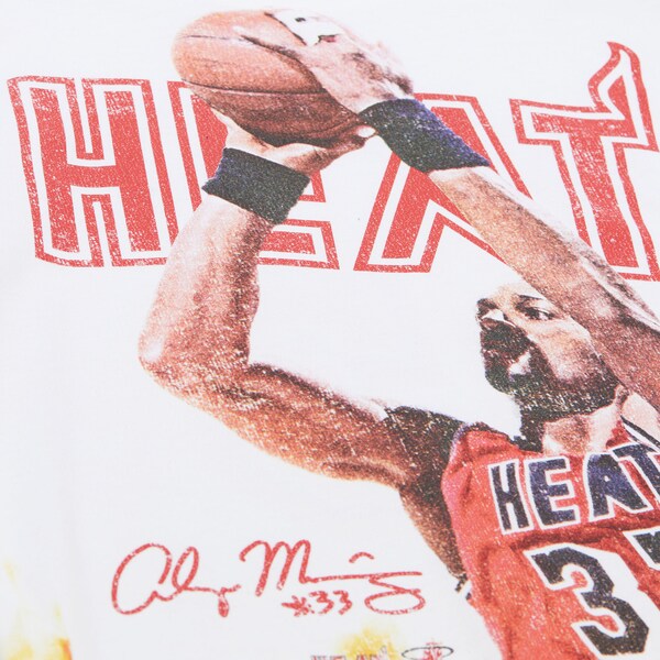 Alonzo Mourning Miami Heat White Playmaker Vintage T-Shirt 4 Alonzo Mourning Miami Heat White Playmaker Vintage T-Shirt