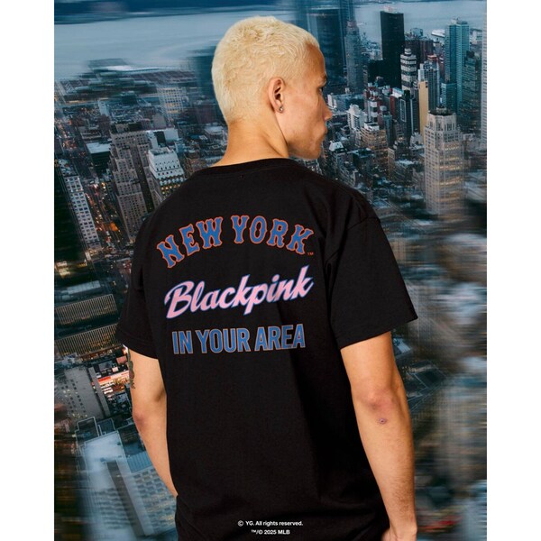 New York Mets Black PINK x MLB T-Shirt 5 New York Mets Black PINK x MLB T-Shirt