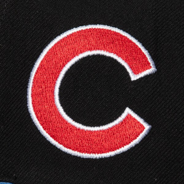 Chicago Cubs Black Tailsweep 2.0 Pro Snapback Hat