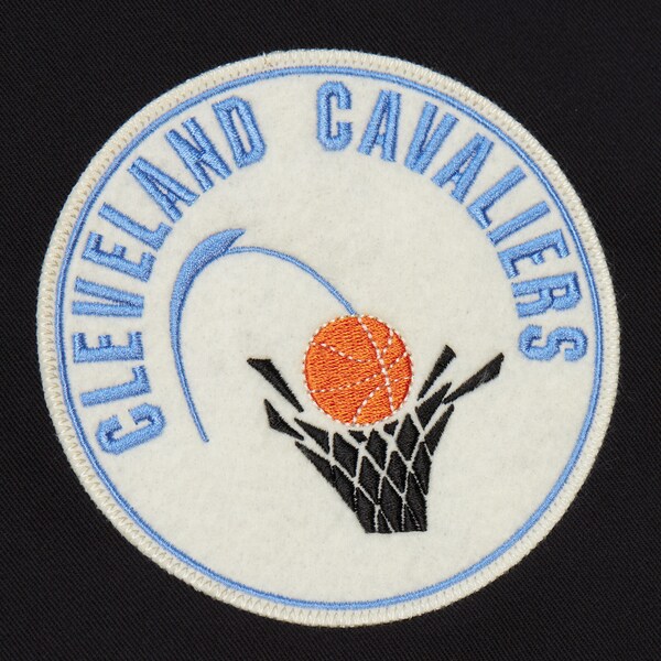 Cleveland Cavaliers Black Vintage Logo Replay Cotton Twill Full-Zip Jacket