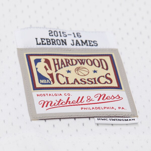 LeBron James Cleveland Cavaliers 2015-16 White Swingman Jersey