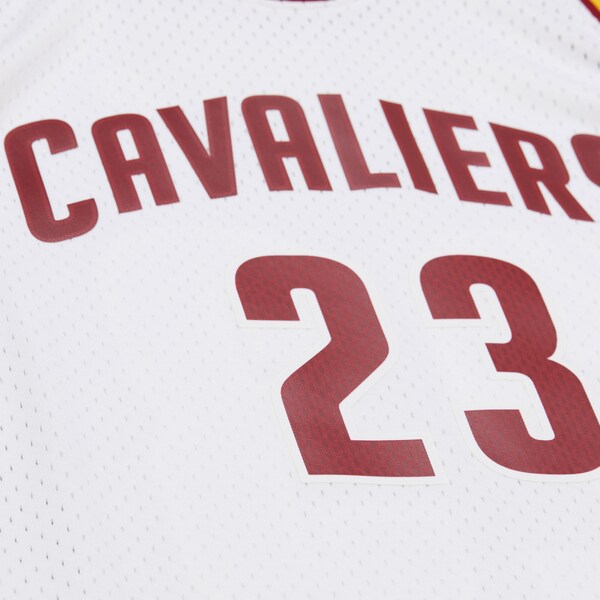 LeBron James Cleveland Cavaliers 2015-16 White Swingman Jersey